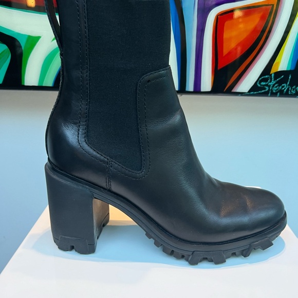 Rag and Bone Black Chelsea Boot size 9, runs small, fits more like an 8.5 - Picture 4 of 8